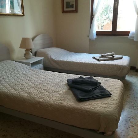 Villa Gina Асизи Екстериор снимка