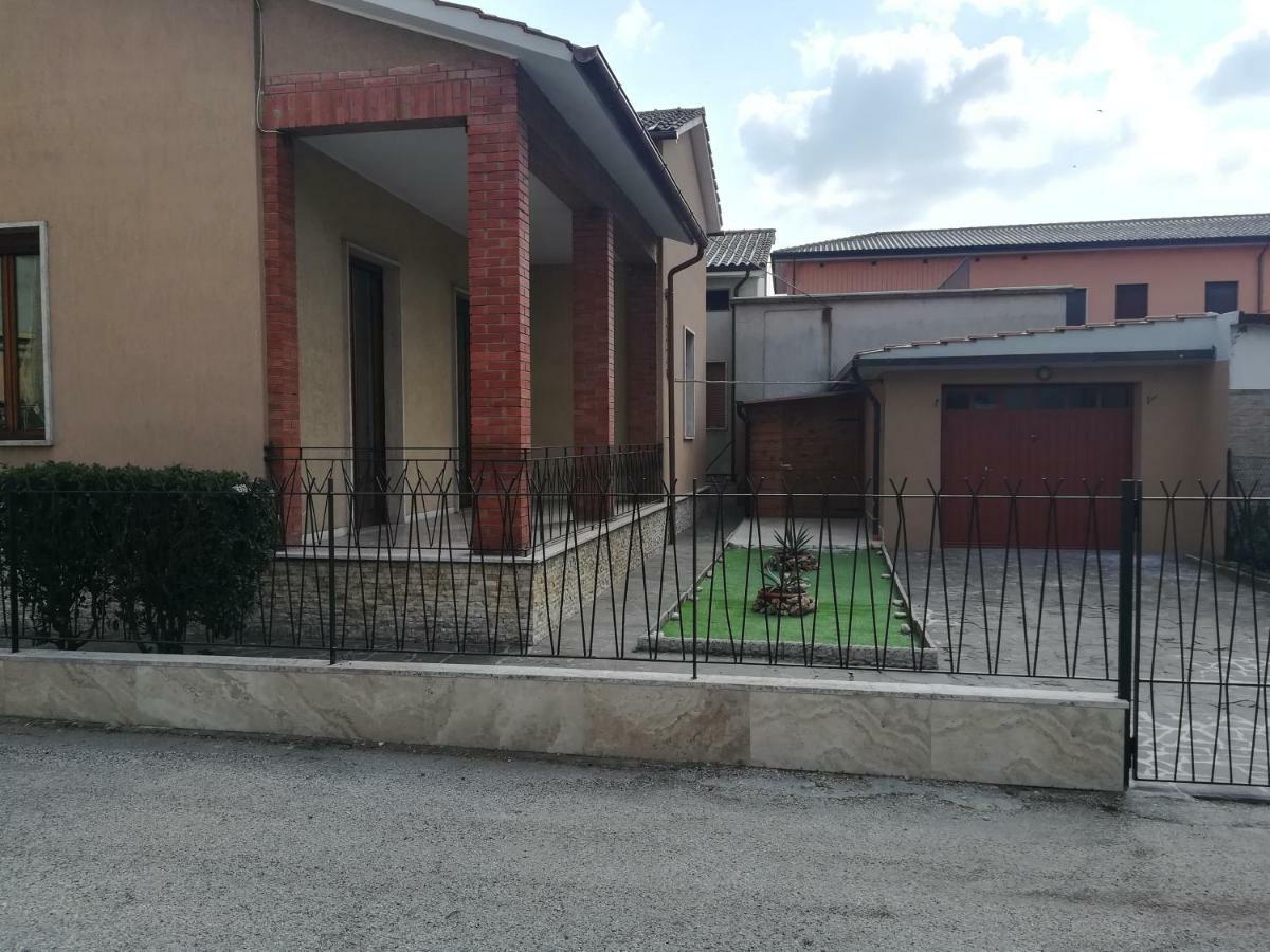 Villa Gina Асизи Екстериор снимка