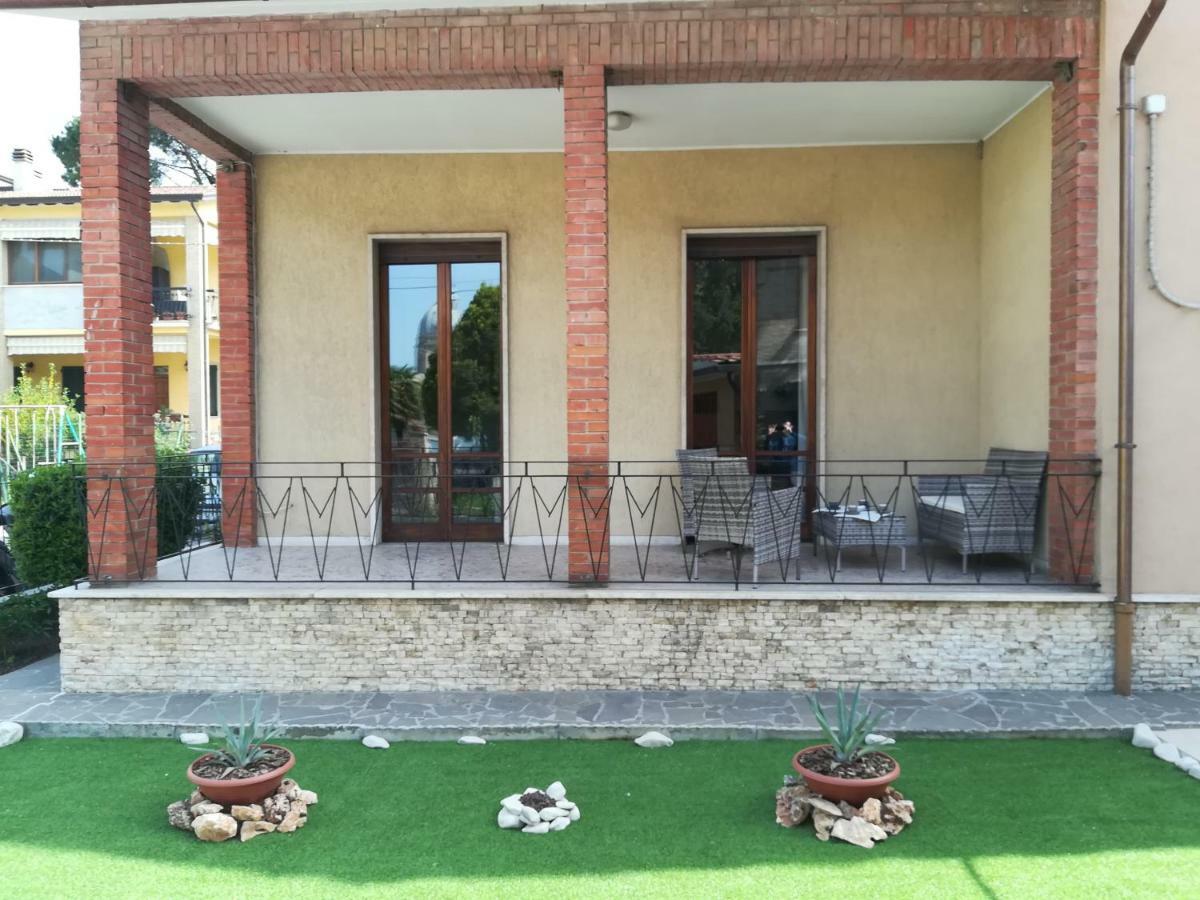 Villa Gina Асизи Екстериор снимка
